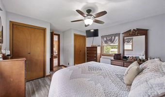 701 E 1st St, Anamosa, IA 52205