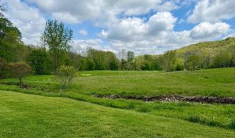 6033 Siemon Rd, Batesville, IN 47006