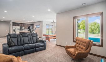 1820 W Thomas Cir, Brandon, SD 57005