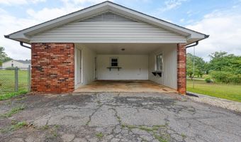 222 Northgate Cir, Boiling Springs, SC 29316