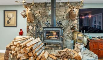 78 Cates Ln, Brookfield, NH 03872