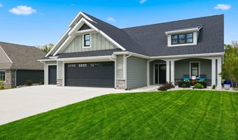 1816 Golfview Dr, Auburn, IN 46706