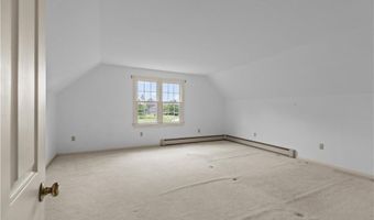 103 Gosset's Turn Dr, Middletown, RI 02842