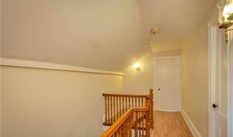 3214 Post Rd, Warwick, RI 02886