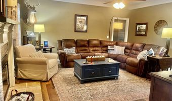 1024 Riverchase North Dr, Brandon, MS 39047