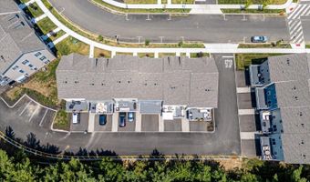 220 Anchor Way 3820, Aberdeen, NJ 07721