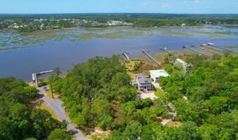 1382 Eden Rd, Awendaw, SC 29429