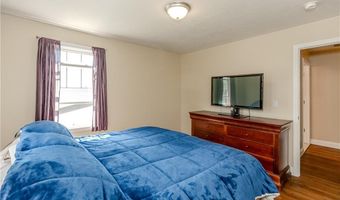 18 Willis St 18, Cranston, RI 02910