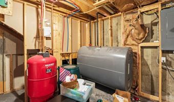 75 Marsh Rd, Belfast, ME 04915