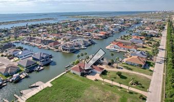411 Porpoise Dr, Aransas Pass, TX 78336