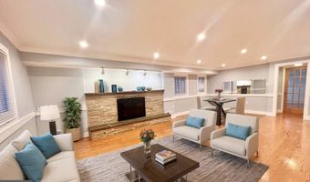 4816 DODSON Dr, Annandale, VA 22003