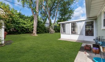 58 Brookview Ln, Aberdeen, NJ 07747