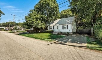 72 Nichols Rd, North Kingstown, RI 02852