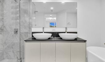 9821 E Bay Harbor Dr 302, Bay Harbor Islands, FL 33154