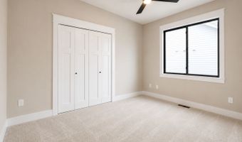 4395 3rd Ave SE, Altoona, IA 50009