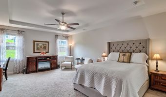 40 Hanging Leaf Ct, Blythewood, SC 29016