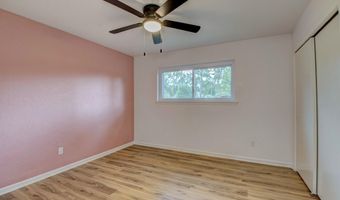 996 Hacienda Dr, Benton, AR 72019