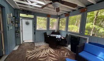 33 Eliot Ln, Albrightsville, PA 18210