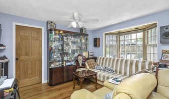 24 Perrin St, Attleboro, MA 02703