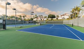 6882 Alderwood Dr, Carlsbad, CA 92011