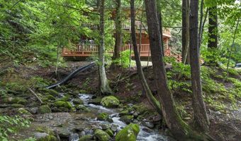 46 Log Cabin Dr, Cambridge, VT 05465