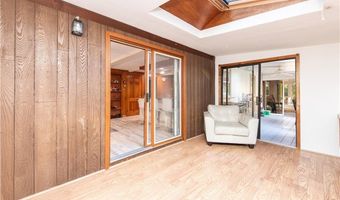 584 Division Rd, East Greenwich, RI 02818