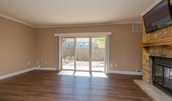 255 Garth Ct, Old Bridge, NJ 08857