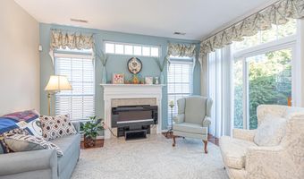 511 SUNLIGHT Ln 3, Berlin, MD 21811