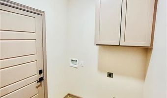 512 Tower Oak Dr, Alamo, TX 78516