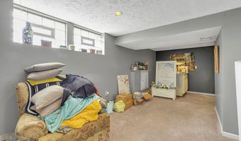 2017 S Trillium Dr, Aliquippa, PA 15001