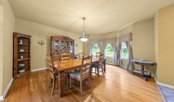 33 Perona Rd, Andover, NJ 07821