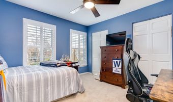 2219 Barrett Dr, Algonquin, IL 60102