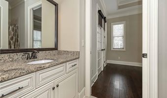 62 Cedarcrest Village Ct, Acworth, GA 30101