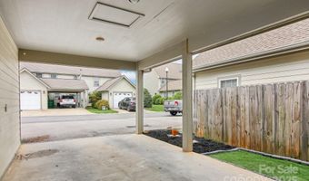22 Rotunda Cir, Asheville, NC 28806