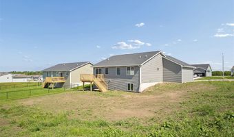 25132 Bluebird Cir, Adel, IA 50003