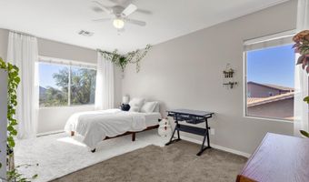 2933 W Owens Way, Anthem, AZ 85086