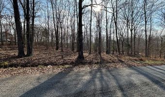 15 RED BUD Ln, Big Sandy, TN 38221