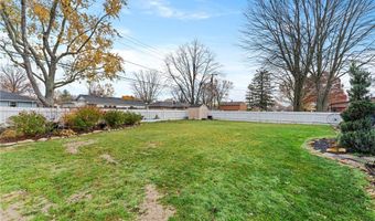 151 Rainbow Dr, Amherst, OH 44001