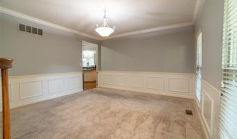 570 Castle Ridge Dr, Ballwin, MO 63021