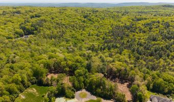 16 Bel Aire Ln, Canton, CT 06019