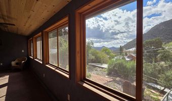 77 Shearer Ave, Bisbee, AZ 85603