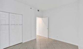 3300 NE 192nd St 118, Aventura, FL 33180