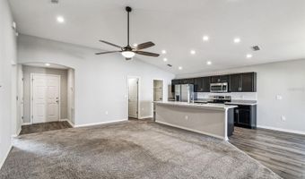 315 SAN MAURO Dr, Auburndale, FL 33823