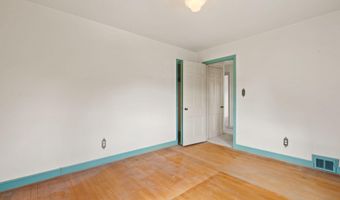 3246 N ABINGDON St, Arlington, VA 22207