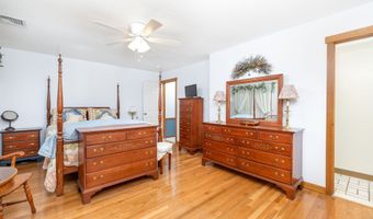 1469 Farmington Ave 46, Bristol, CT 06010