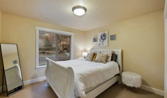 8905 N PINE HOLLOW Dr, Cedar Hills, UT 84062