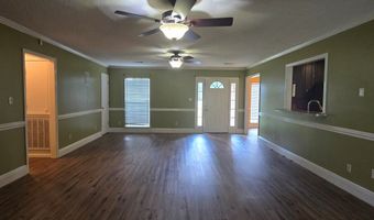 154 Water Oak Dr, Albany, GA 31701