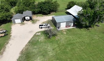 214 Hemphill St, Hico, TX 76457