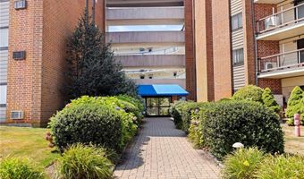 1209 Capella Way S 1209, Newport, RI 02840