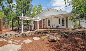 24 Ray Ct, Alamo, CA 94507